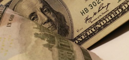 face of Benjamin Franklin on the 100 dollar bill